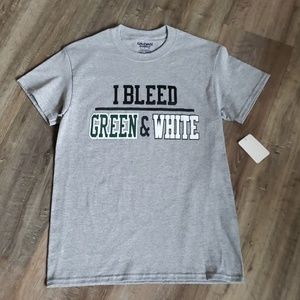 T Shirt Team Spirit Gildan Green White Spirit Sports Athletic NWT